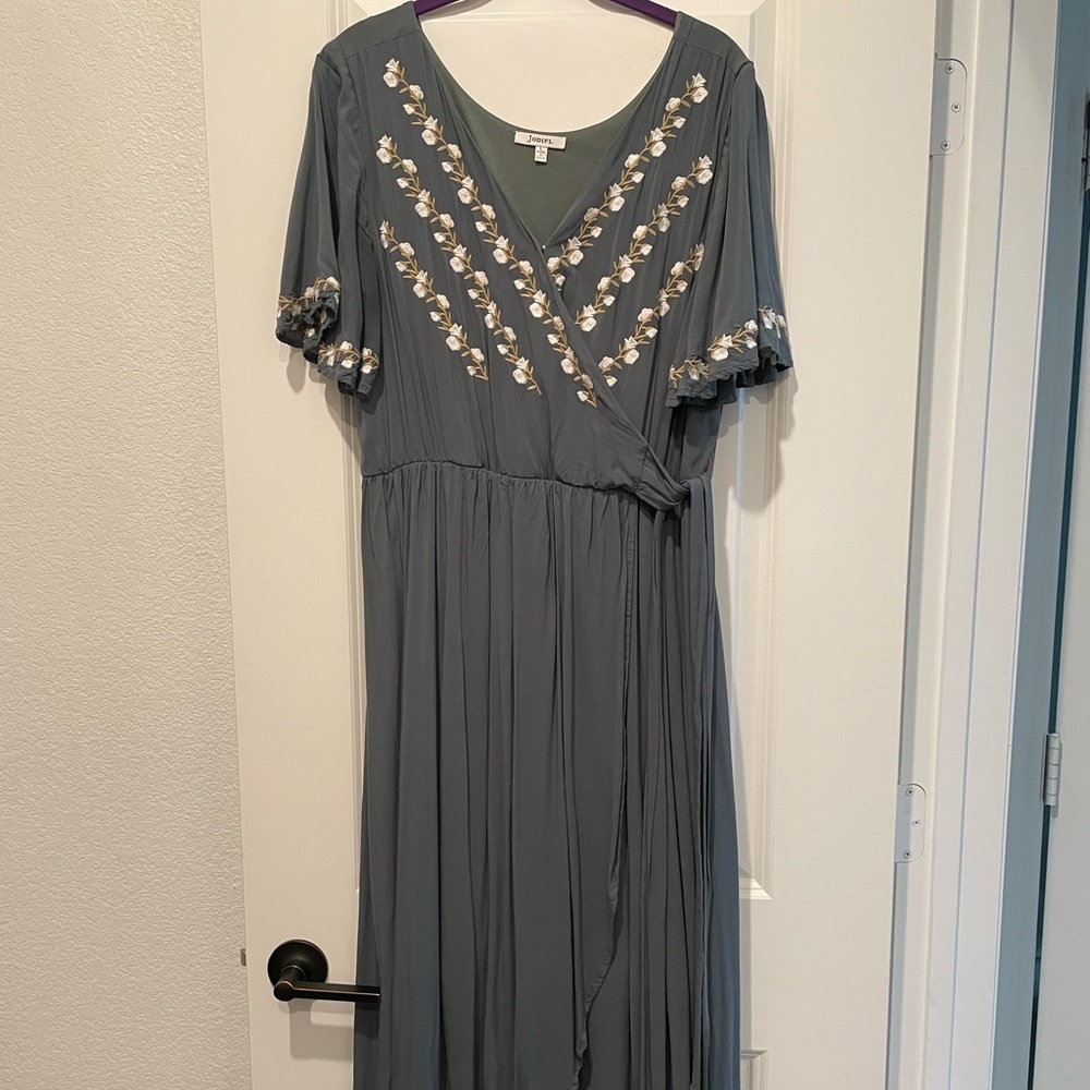 Piper & Scoot Parkland Embroidered Wrap Dress in Jade